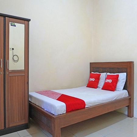 Oyo 91762 Green Home Stay Syariah Purwakarta Bagian luar foto