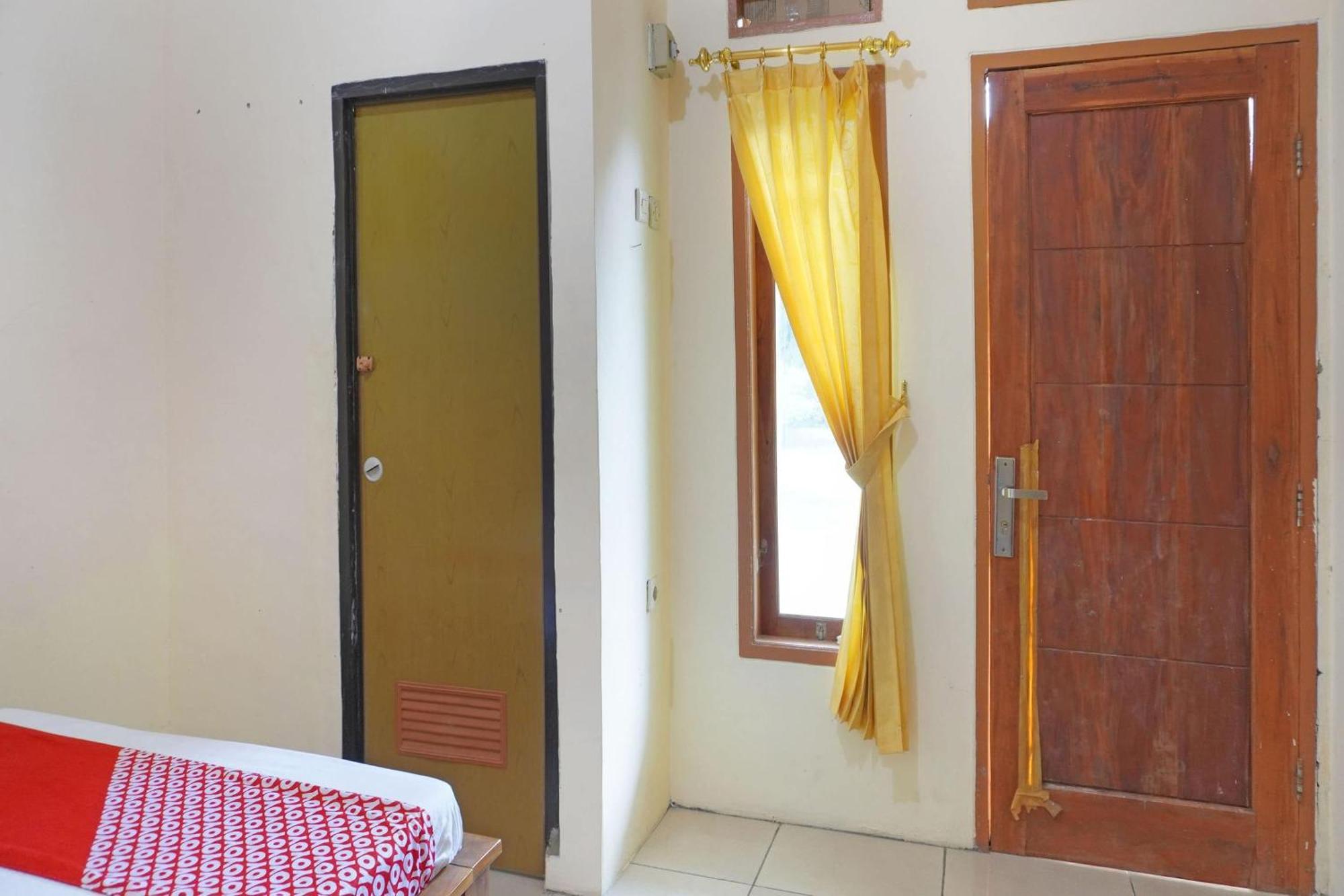 Oyo 91762 Green Home Stay Syariah Purwakarta Bagian luar foto